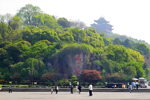 Heavenly-Wind-over-Wu Hill2 Heavenly-Wind-over-Wu Hill2